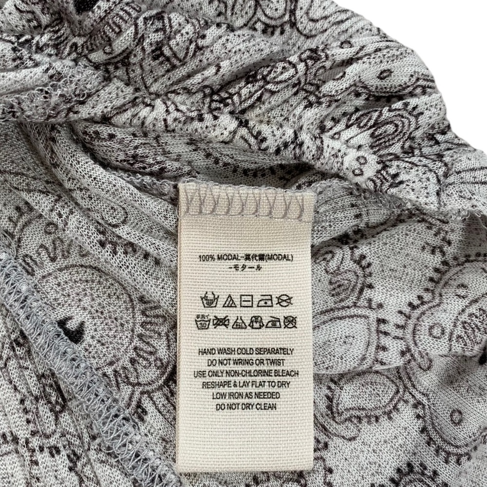 New Romantics Free People White & Black Paisley Frayed Edge Wrap Blouse Size XS - Picture 5 of 5
